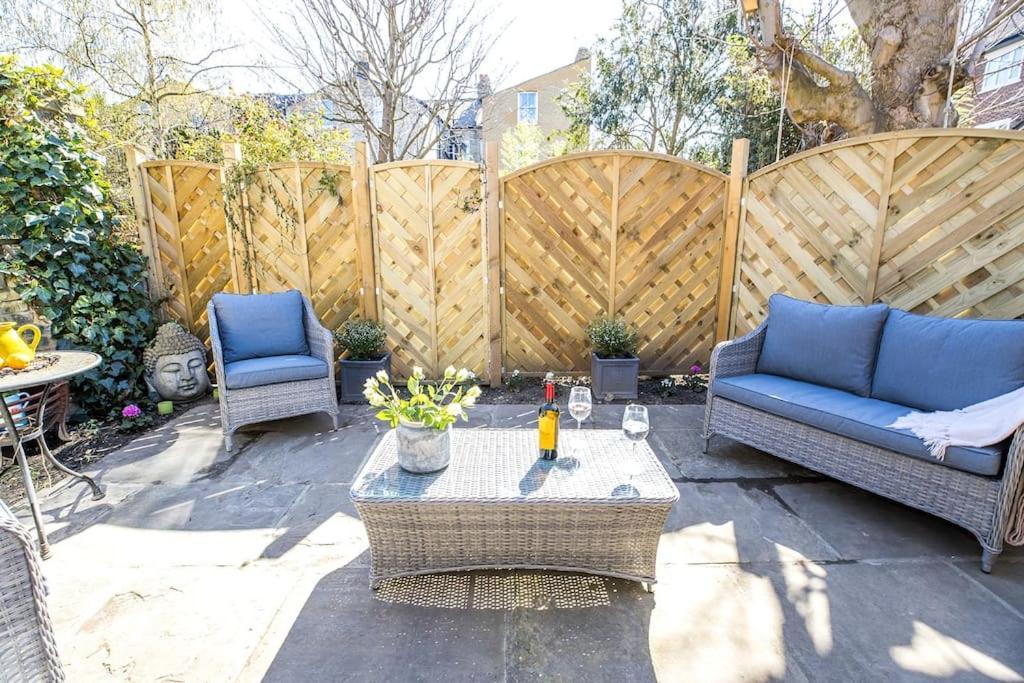 Swanky Pad In Putney Appartement Londen
